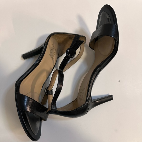 👡 Naturalizer Women's Leah Ankle Strap Heeled Sandal - Size 9W  👡 - Picture 4 of 13